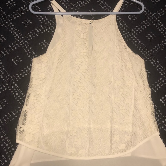 Cute white summer tank - Picture 2 of 4